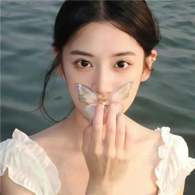 落凡尘
